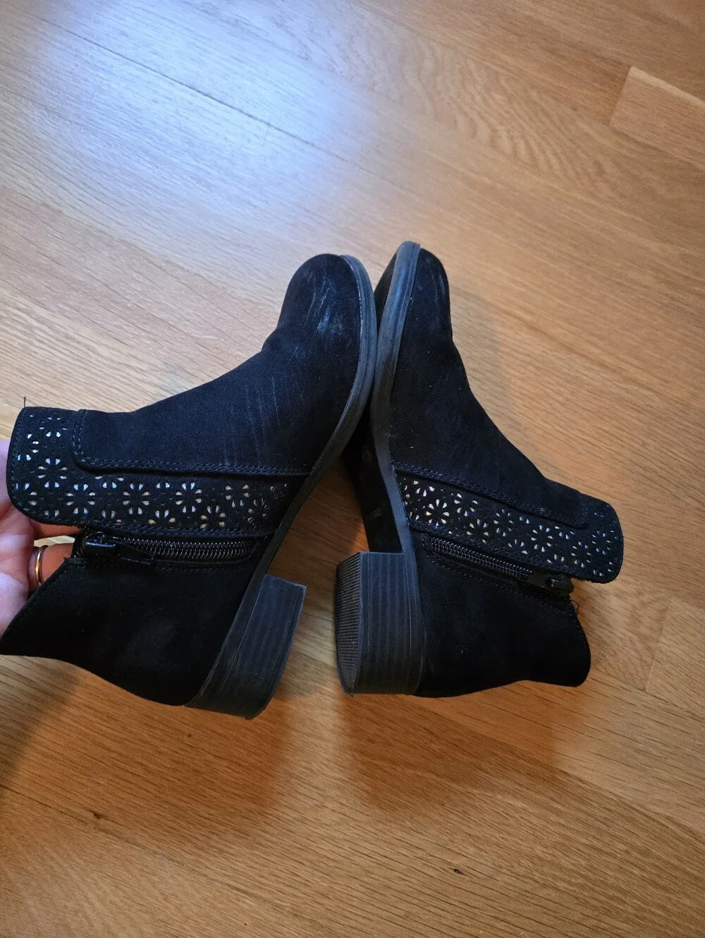 Girls Ankle boots Sz 3